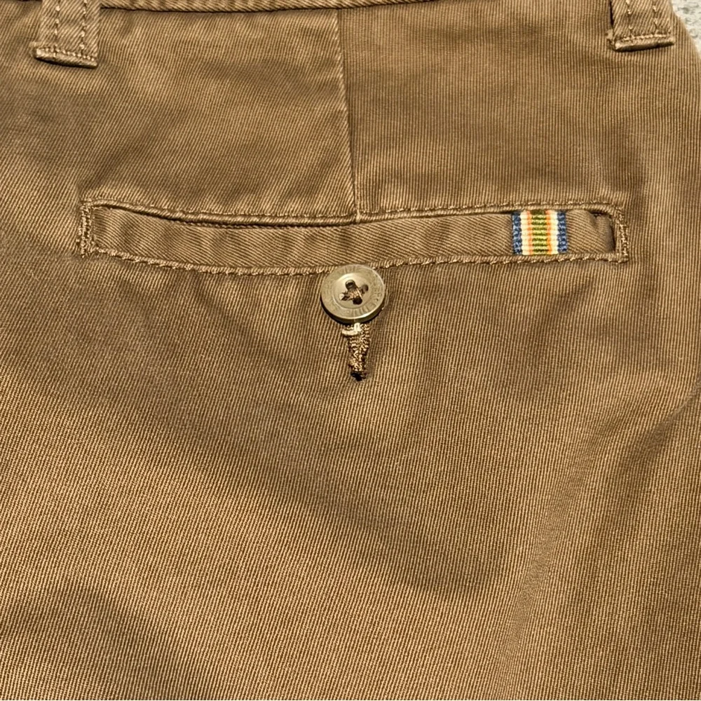 Eddie Bauer Mens Classic Fit Chinos Brown Khaki Straight Leg Pants Size 30x30 - Picture 3 of 8